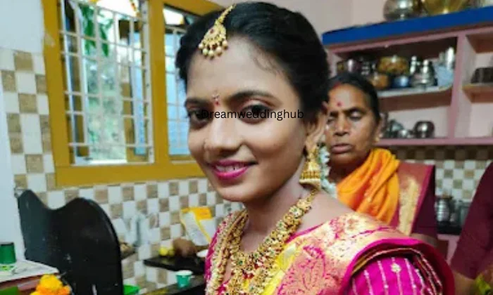 RS MAKEUP AND MEHANDI BEAUTY SERVICES